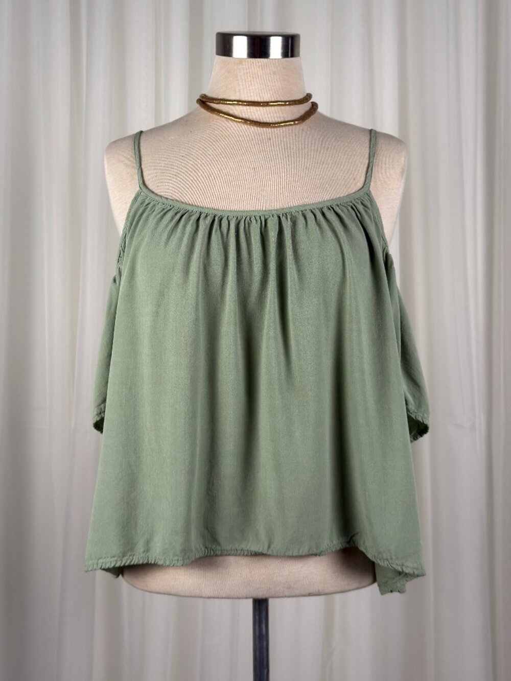 One Clothing cold‎ shoulder green swing top medium